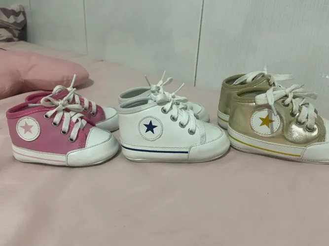 Semi novo sapatinho de menina