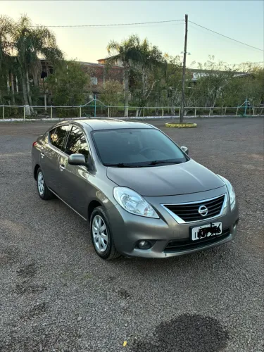 Nissan Versa SV 1.6 16V Flex Fuel 4P Mec. 2014