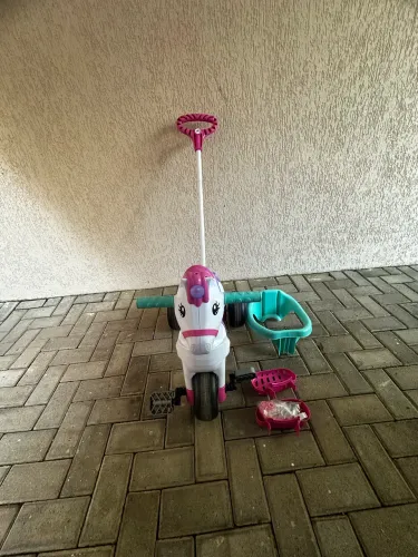 Triciclo infantil unicórnio 