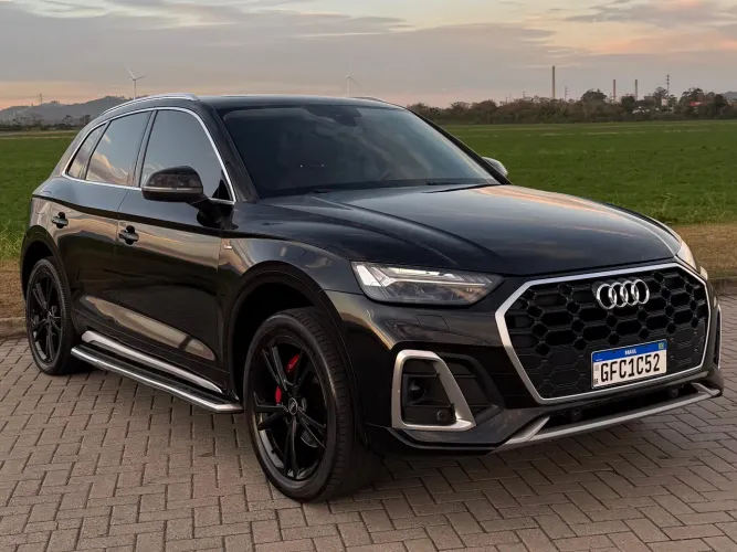 Audi Q5 S-line Black 2.0 TFSI Quat. S-tronic 2022