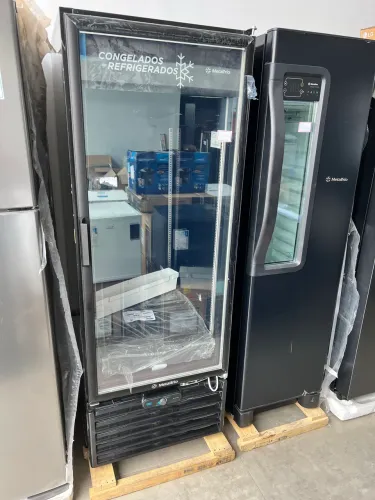 Freezer Dupla Ação com Porta de Vidro VF55AH 531 Litros All Black Metalfrio 110v