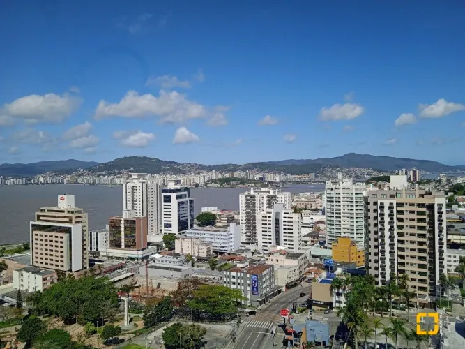 Vendo Salas Comerciais no bairro Estreito - Florianópolis