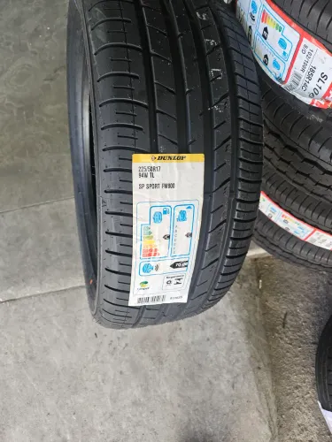 Pneus 225/50/17 dunlop sport zero tenho o kit de pneus