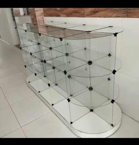 Gôndola de vidro montável 