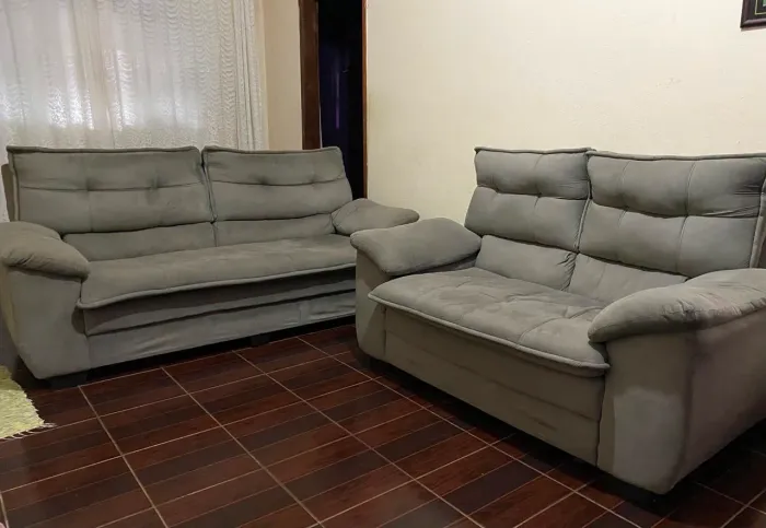 Vendo conjunto de sofá 3 e 2 lugares!