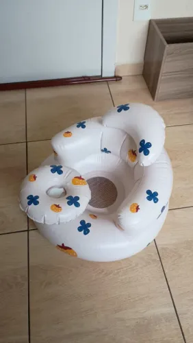 Assento inflável de bebê 
