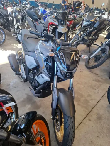 Yamaha FZ15 2026 0km shalom veículos 
