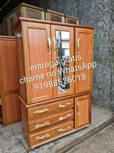 Guarda roupa de madeira 3 portas novo frete grátis