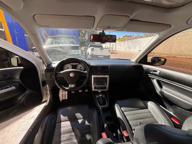 Volkswagen Golf Sportline 1.6 MI Total Flex 8V 4P 2014