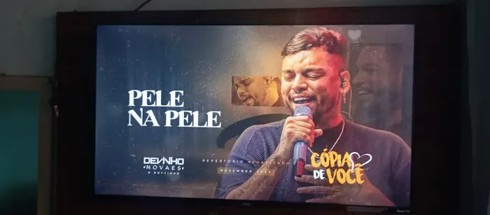 SMART TV AOC ROCKU 40 POL 