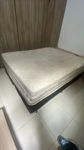Cama queen