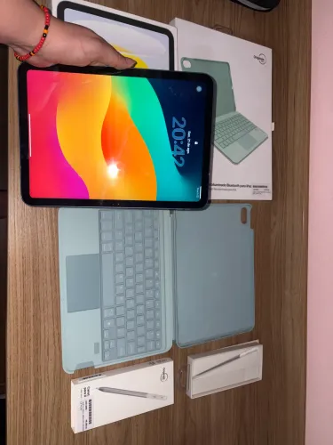 iPad 10ª Geração 64GB + Acessórios