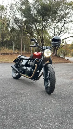 Triumph Bonneville Customizada