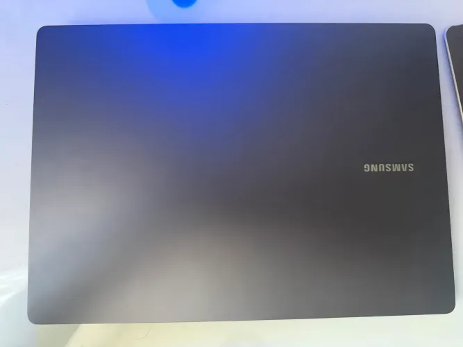 Notebook Samsung Galaxy Book 4 Pro Ultra 5 16 GB 512 SSD 14 FULL AMOLED