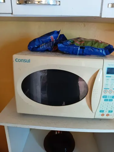 Vendo excelente forno micro-ondas excelente aparelho 