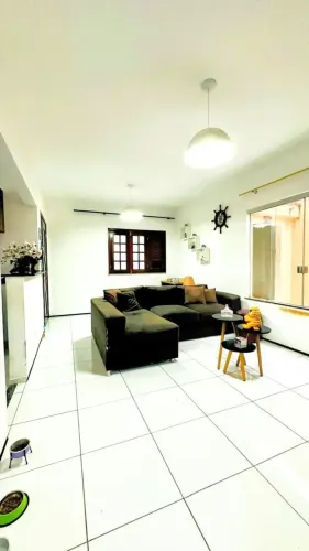 Victoria Residence | Casa Térrea Mobiliada | 4 Quartos | 2 Suítes | Energia Solar