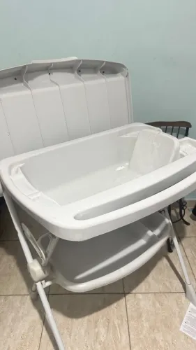 Banheira infantil com trocador 