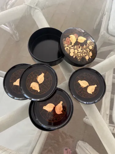 Caixa com porta copos 
