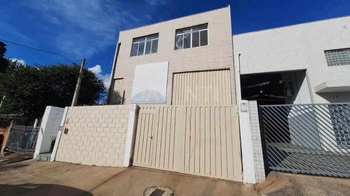 Barracão Industrial e Comercial para alugar na Vila Pagano em Valinhos na Davanti Imóveis.
