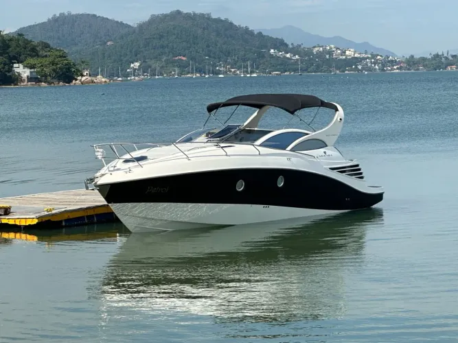 Armada 30 pés