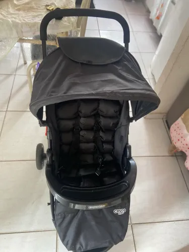 Carrinho de bebê cosco