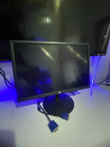 Monitor Tronos 19 polegadas 