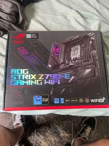 Placa mãe ASUS ROG STRIX z790-E gamming Wi-Fi 6E