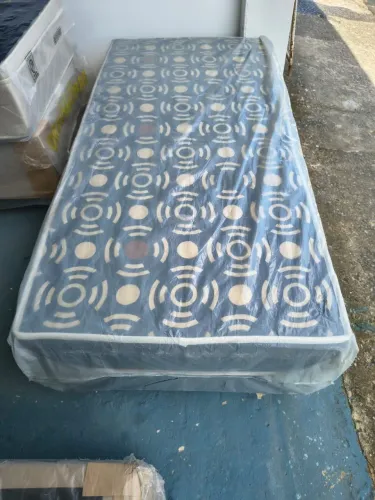 Camas box  de solteiro 