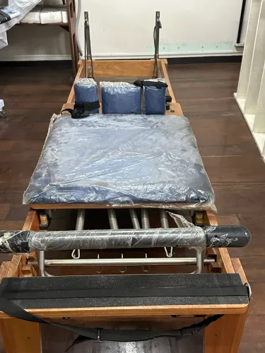 Aparelho de pilates para venda , nunca foi usado,por um preço de 6.000,00