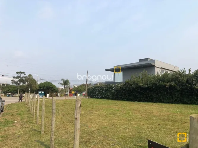 Terreno com escritura Pública - Praia do Campeche SC