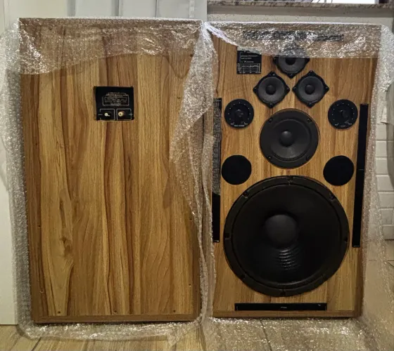 Vendo caixas SB1011 technics 