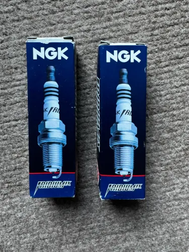 Velas NGK Audi e outros bkr6eix par 