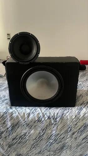     Kit Som Automotivo com Subwoofer + Caixa - Ótimo Estado