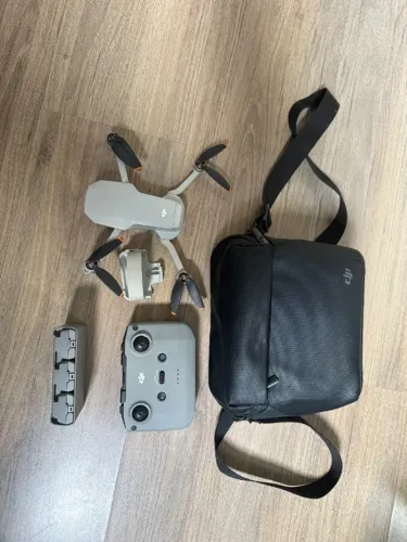 DJI Mini 2 Fly More Combo
