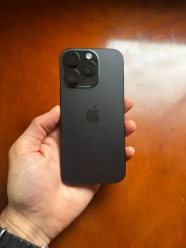 iPhone 16 Pro 128GB TITÂNIO PRETO 