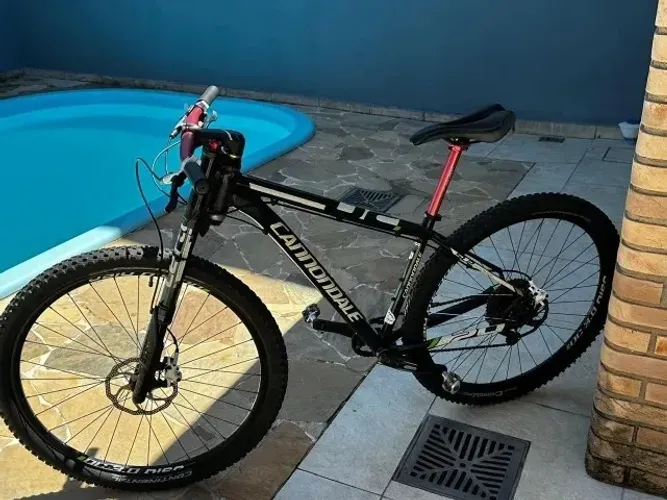 Bike Cannondale Trail SL, com suspensão Lefty