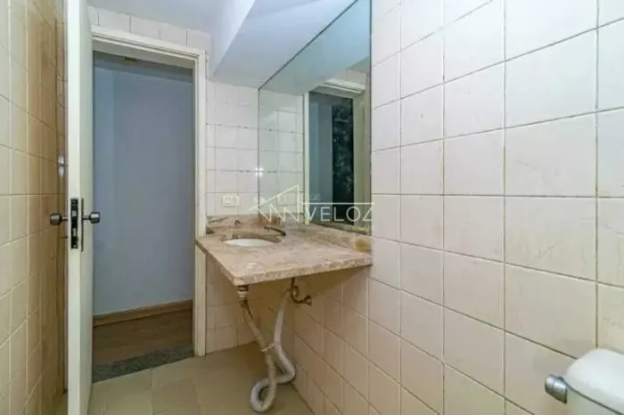 Loja : / Comercial / Gávea