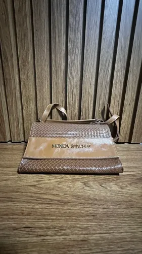 Bolsa Mônica Sanches