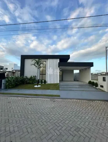 Casa de Alto Padrão à Venda | Conforto, Estilo e Sofisticação! [13687]