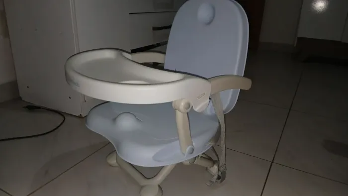 Cadeira de alimentação bebê