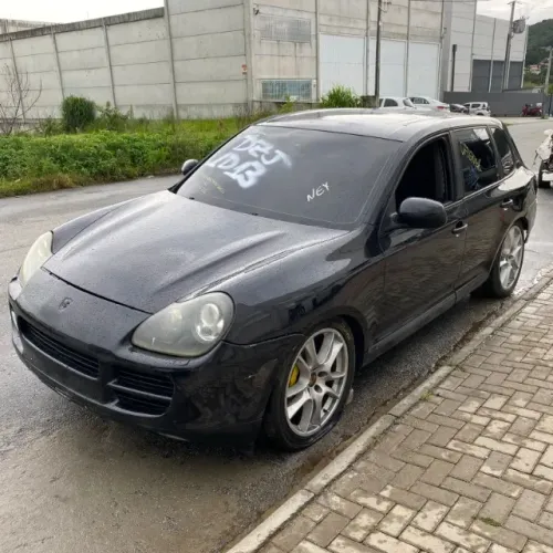 SUCATA Porsche Cayenne Turbo 4.5 V8 32v Turbo Gasolina 450cv 2004