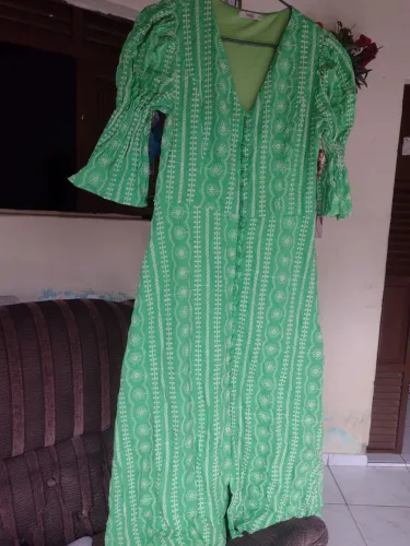 Vendo vestido usado uma vez p