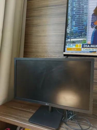 Monitor LG 24" em ótimo estado