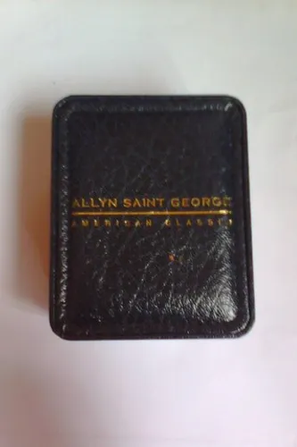 Relógio Feminino Allyn Saint George Quartz Na Caixa