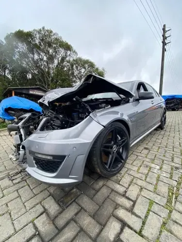 Sucata Mercedes Benz C63 2011