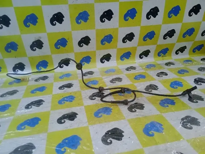 Sensor Abs Roda Dianteira Esquerda Idea 1.4 2012