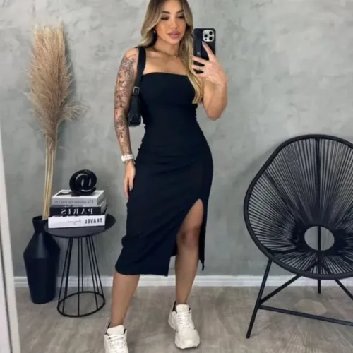 Vestido tomara que caia Midi com fenda