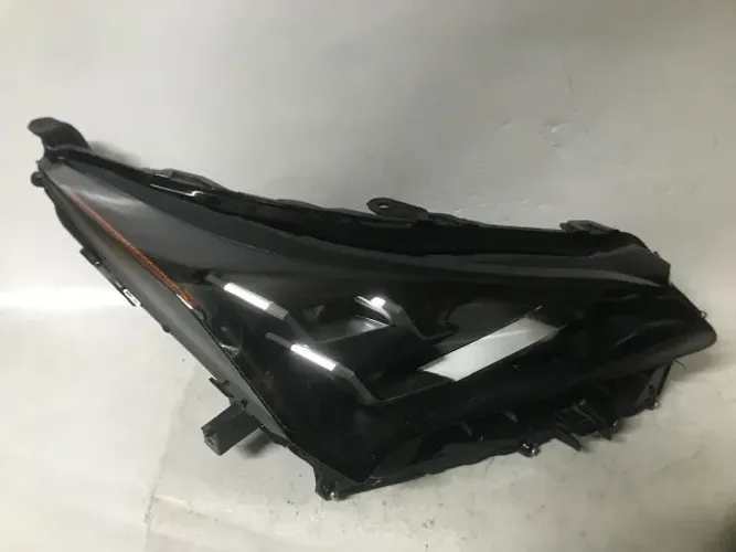 Farol Lexus Nx 300 4 leds  pequeno restauro foto 7