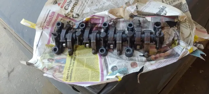 Balancinha de tuchos cabeçote Peugeot 206 207 1.4