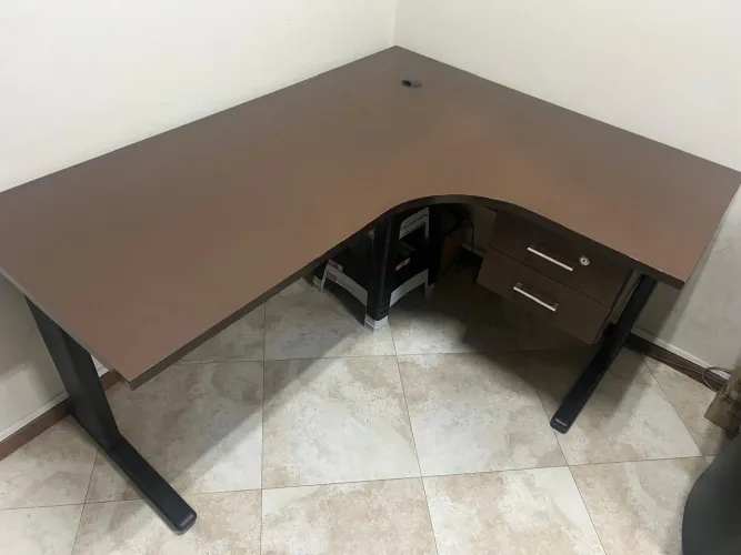 Mesa em L
